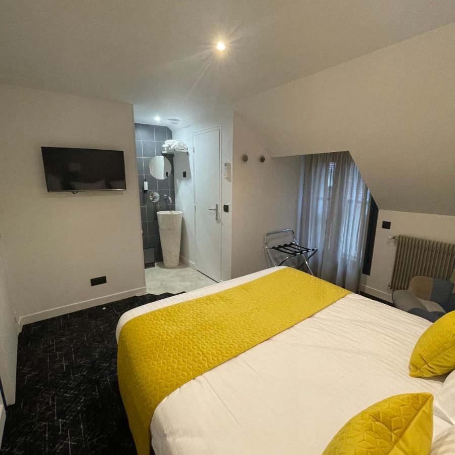 Hotel Le Sainte Jeanne Cormeilles-en-Vexin Esterno foto